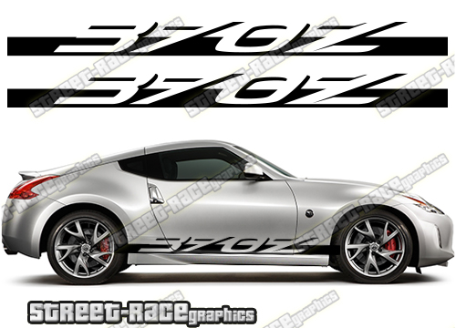 009 - Nissan 370Z racing stripes