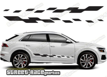 Audi Q8 036 racing stripes